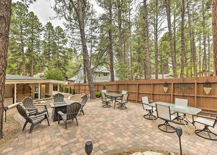 Expansive Family Retreat W/ Media Room! * Flagstaff