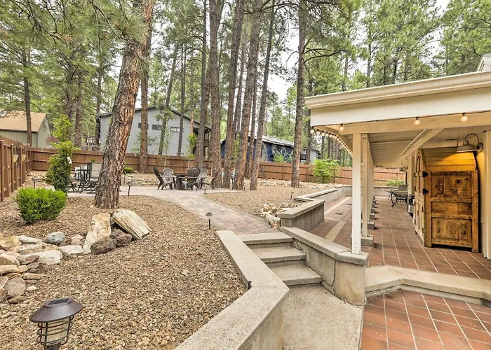 Expansive Family Retreat W/ Media Room! Casa vacanze Flagstaff