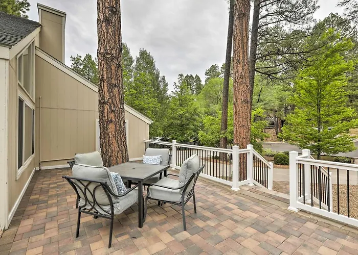 Casa vacanze Expansive Family Retreat W/ Media Room!