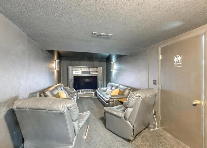 Expansive Family Retreat W/ Media Room!