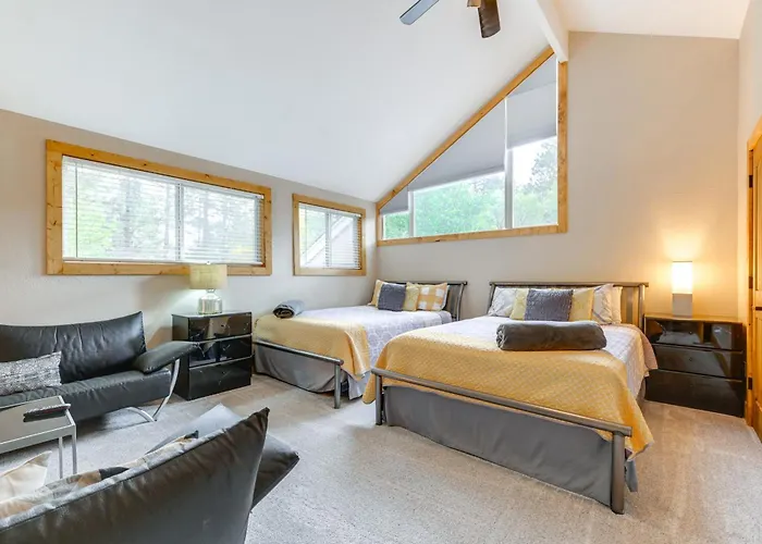 Expansive Family Retreat W/ Media Room! Flagstaff